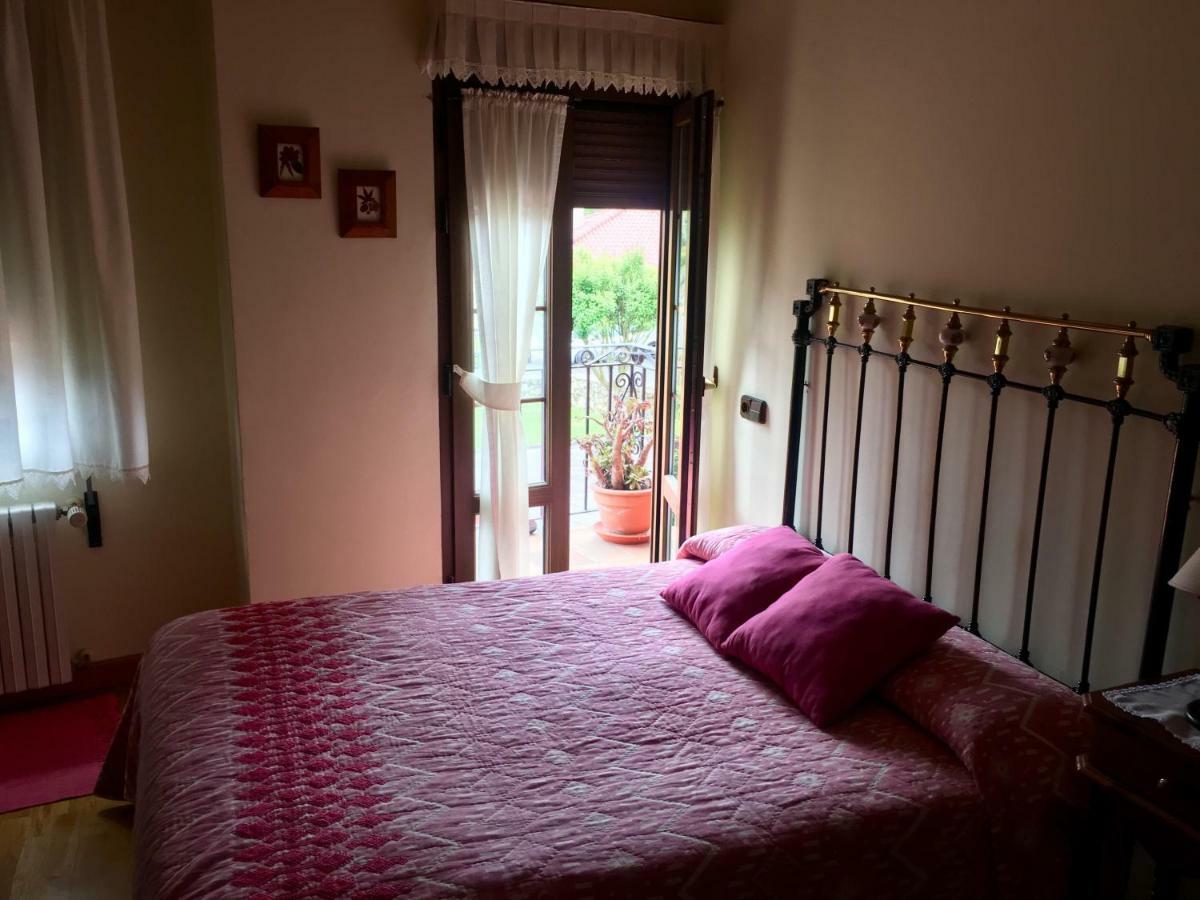 Hospedaje Casa Amalia เกเบดา ภายนอก รูปภาพ